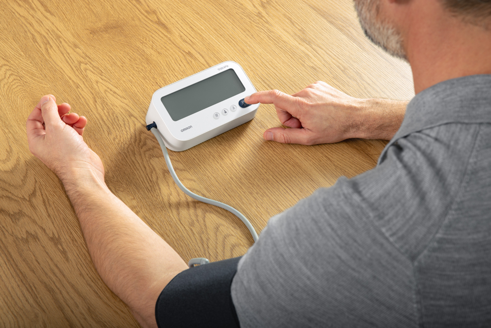 Tuotekuva: Omron® M3 Comfort AFib olkavarsiverenpainemittari